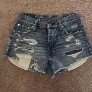 AMERICAN EAGLE Light Wash Ripped Denim Shorts